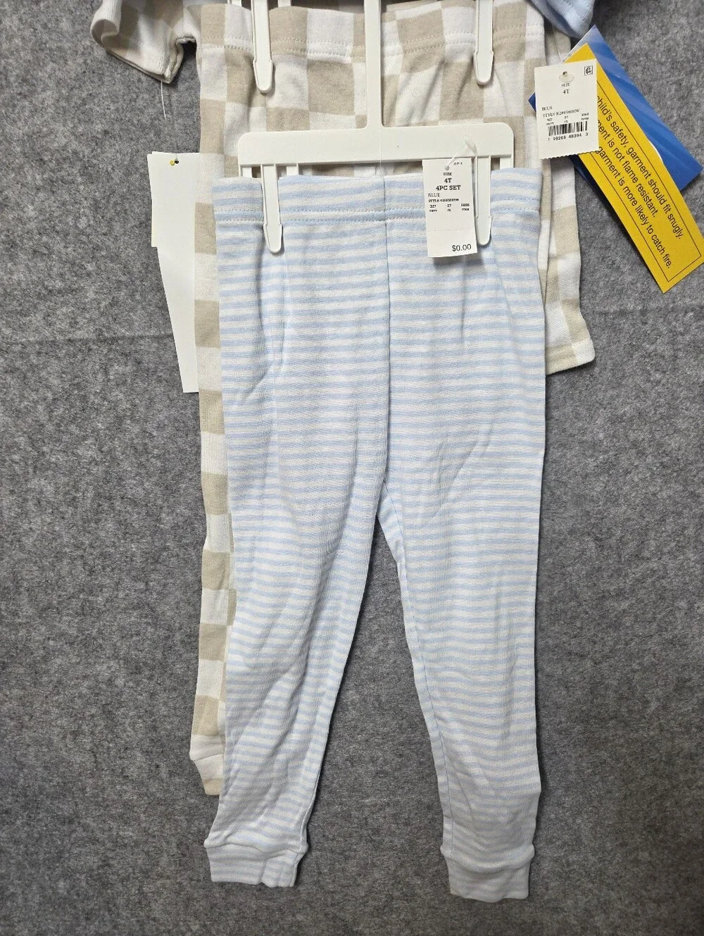 Hot Wheels Kids Blue & Beige Racing Pajama 4 Piece Set 4T Nwt